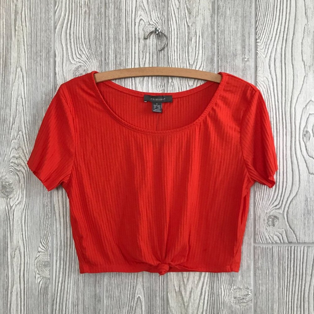 NWT Bright Red Ribbed Stretchy Crop Top Tie Front Casual - Small‎ - Picture 2 of 6